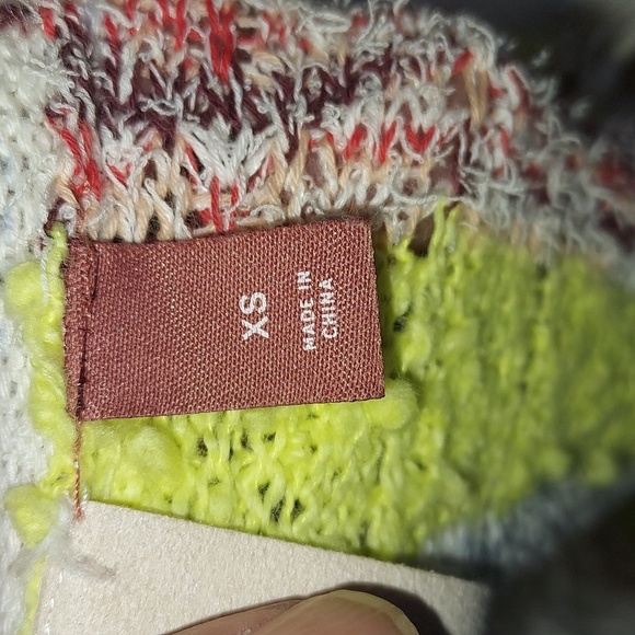 Pilcro Beachside Cropped Sweater - Picture 6 of 7